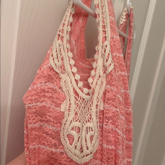 Cold shoulder too - Picture 2 of 6